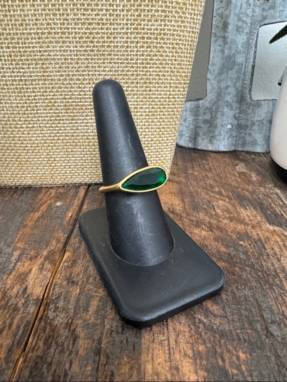 Gold Faceted Emerald Green Teardrop Chunky Gemstone Statement Ring